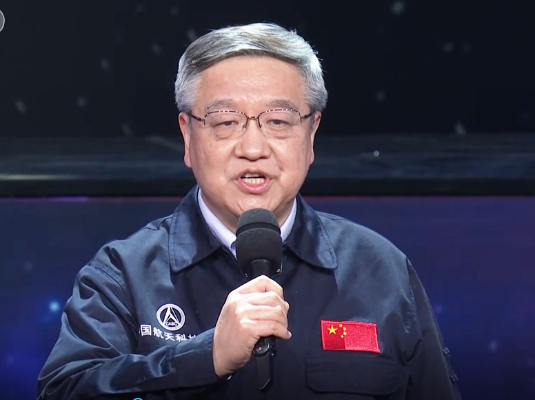 谢军校友.png
